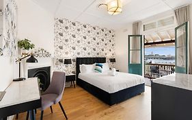 Boutique Apartment With Private Roof Terrace
